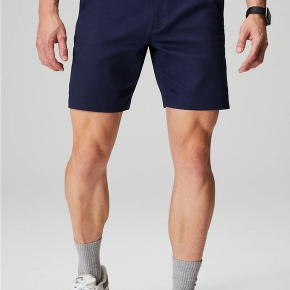 Fabletics Men's High Rise Chino Shorts Size 33 Blue Multi-Pocket Casual Summer - Picture 1 of 13